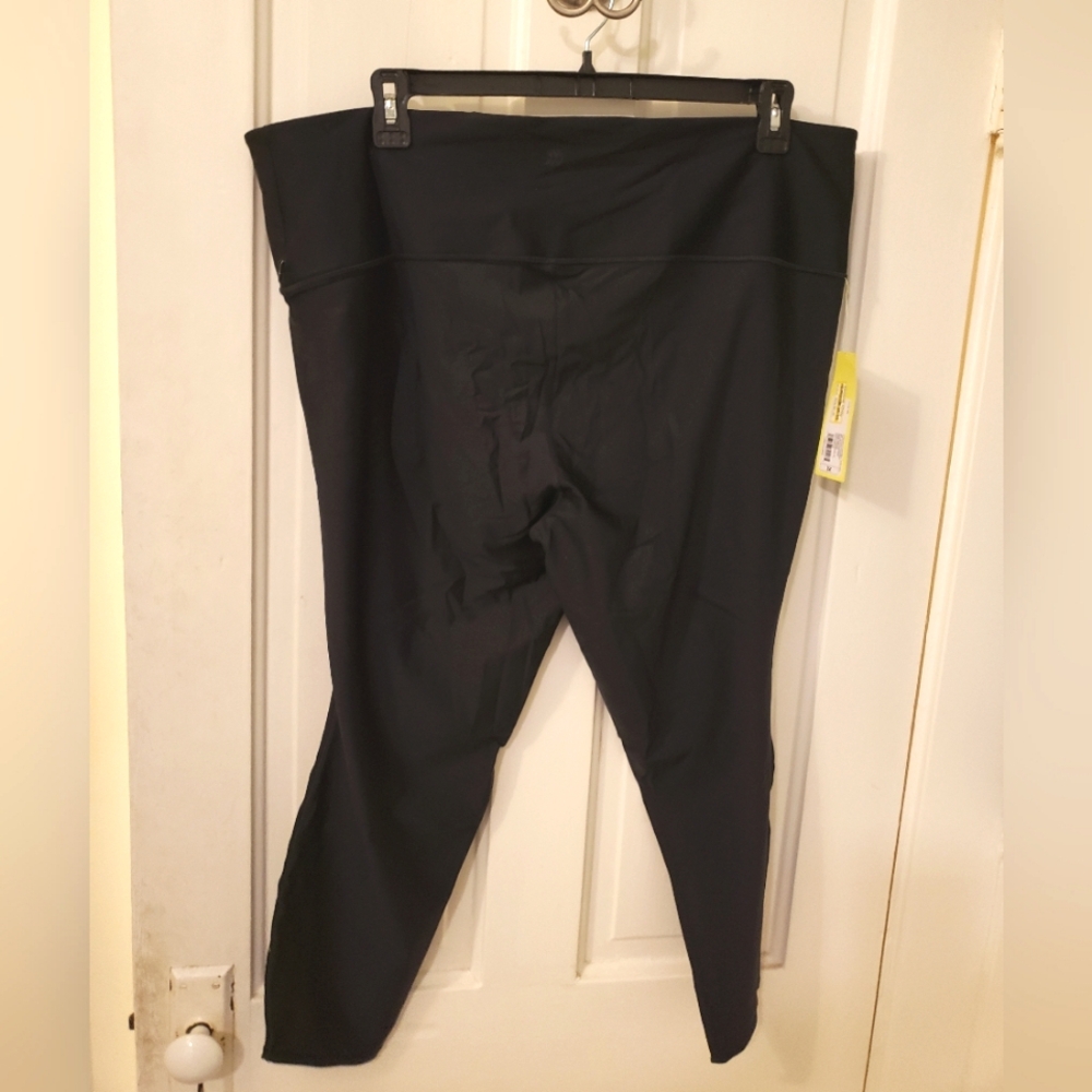 All In Motion Women's Capri Black Leggings